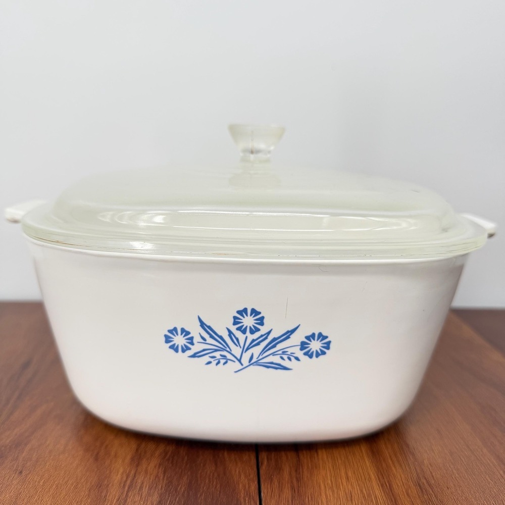 VTG CorningWare Blue Cornflower Casserole P-2 1/2-B Original Lid P-9-C-1 2.5 QT